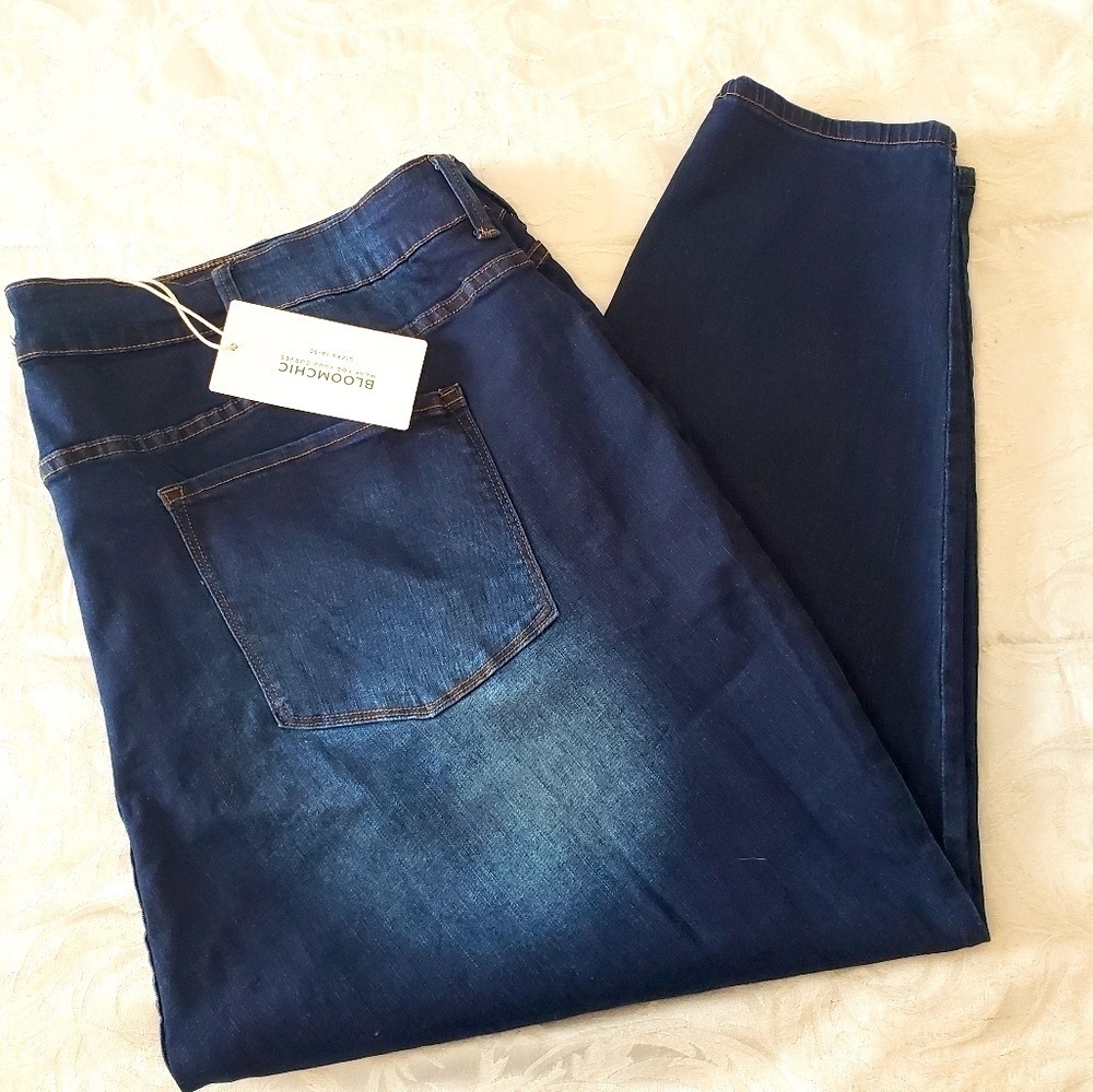 Bloomchic Sz 4x Plus Size Denim Jean Capris NWT